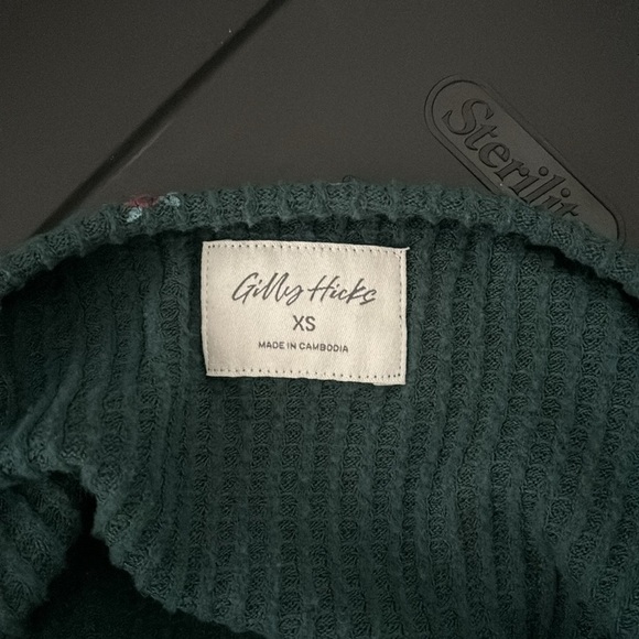 Gilly Hicks cozy rose print waffle top - Picture 8 of 8